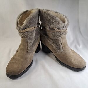 𝅺yodelers Vintage Tan & Gray Cold Weather Boots Women's Size 7.5